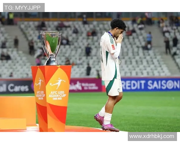 锦标赛点评：重庆足球队的配合表现