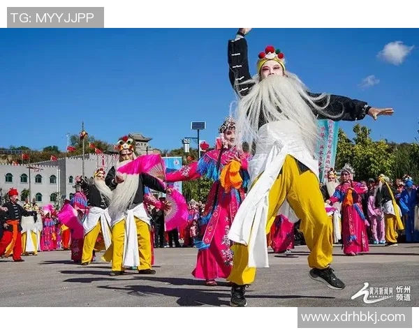扭秧歌与足球明星的精彩碰撞视频展现传统与现代的完美融合
